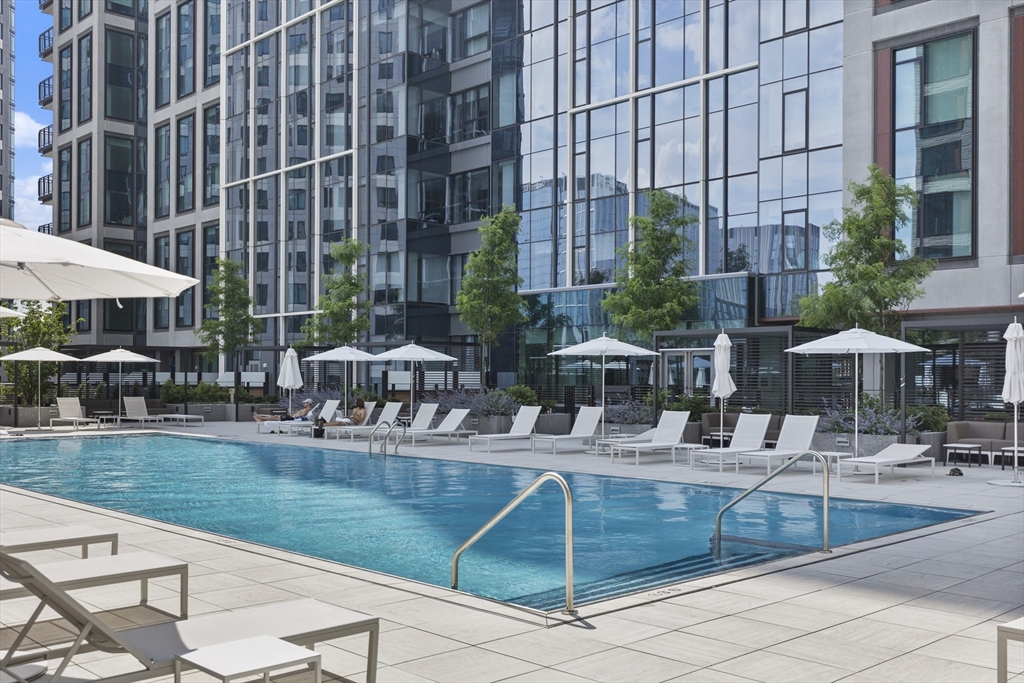 1 bed, 1 bath apartment for rent at 135 Seaport Blvd Unit 538, Seaport District — photo 31 of 35