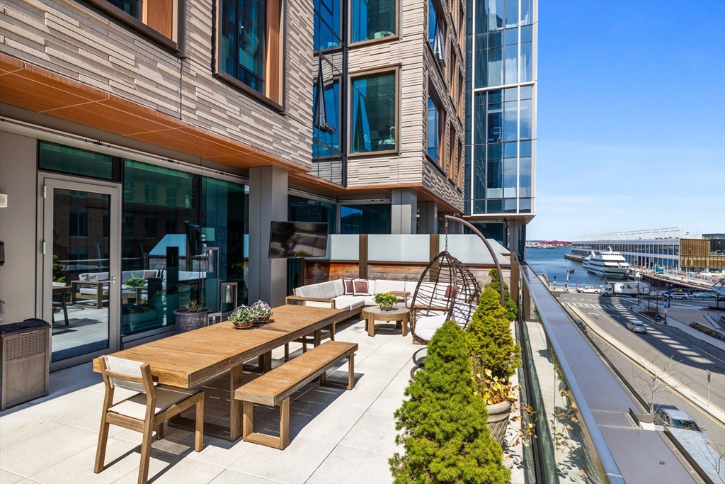 1 bed, 1 bath apartment for rent at 135 Seaport Blvd Unit 538, Seaport District — photo 4 of 35