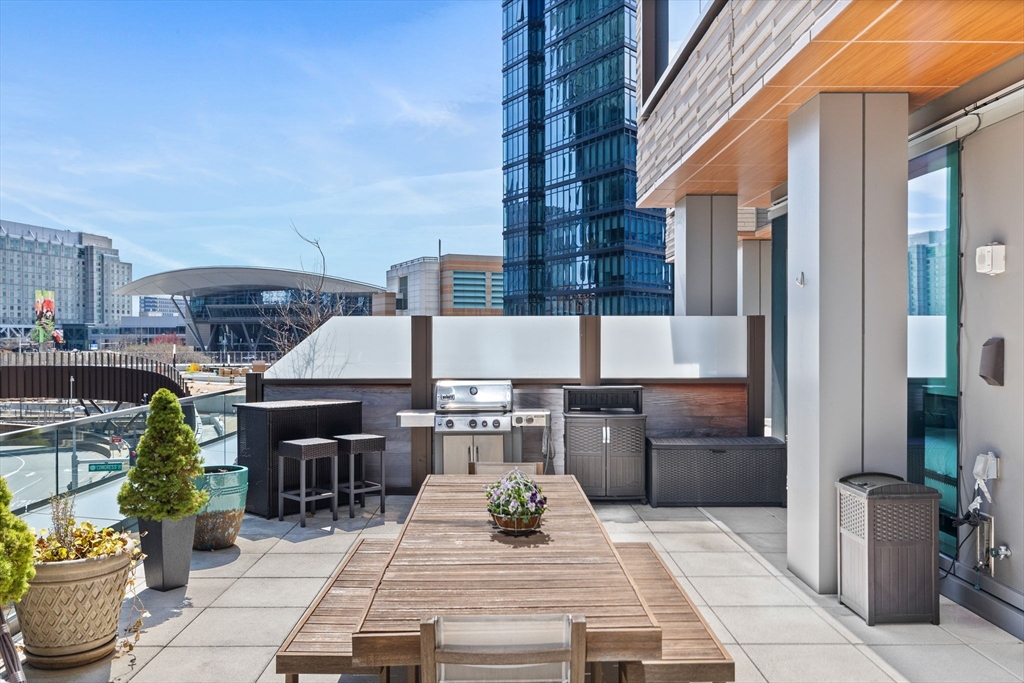 1 bed, 1 bath apartment for rent at 135 Seaport Blvd Unit 538, Seaport District — photo 8 of 35