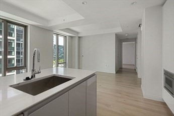 1 bed, 1 bath apartment for rent at 135 Seaport Blvd Unit 811, Boston — photo 5 of 24