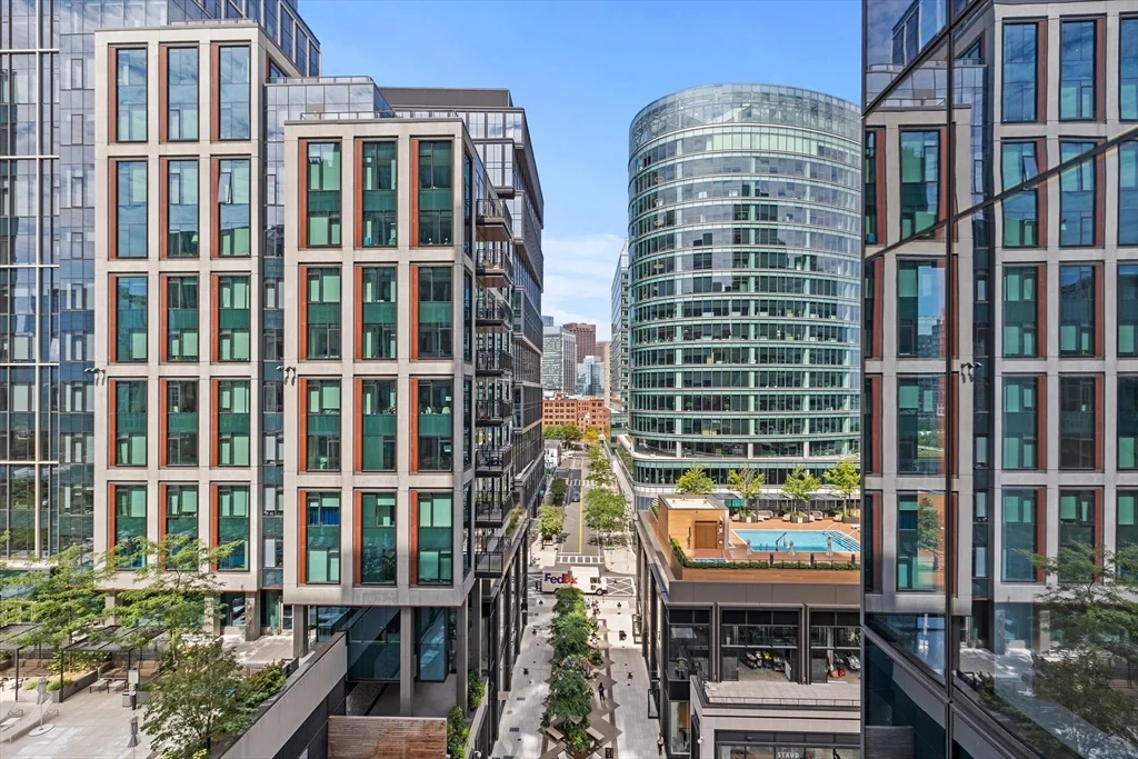 2 bed, 2 bath apartment for rent at 135 Seaport Blvd Unit 905, Seaport District — photo 16 of 21