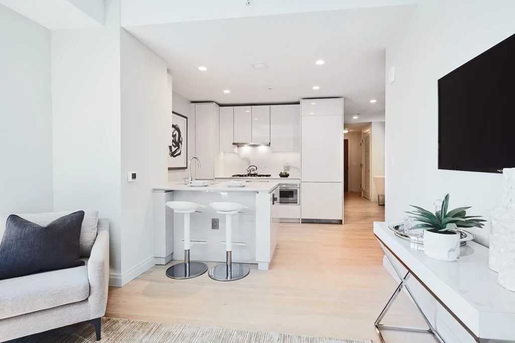 1 bed, 1 bath apartment for rent at 135 Seaport Blvd Unit 908, South Boston