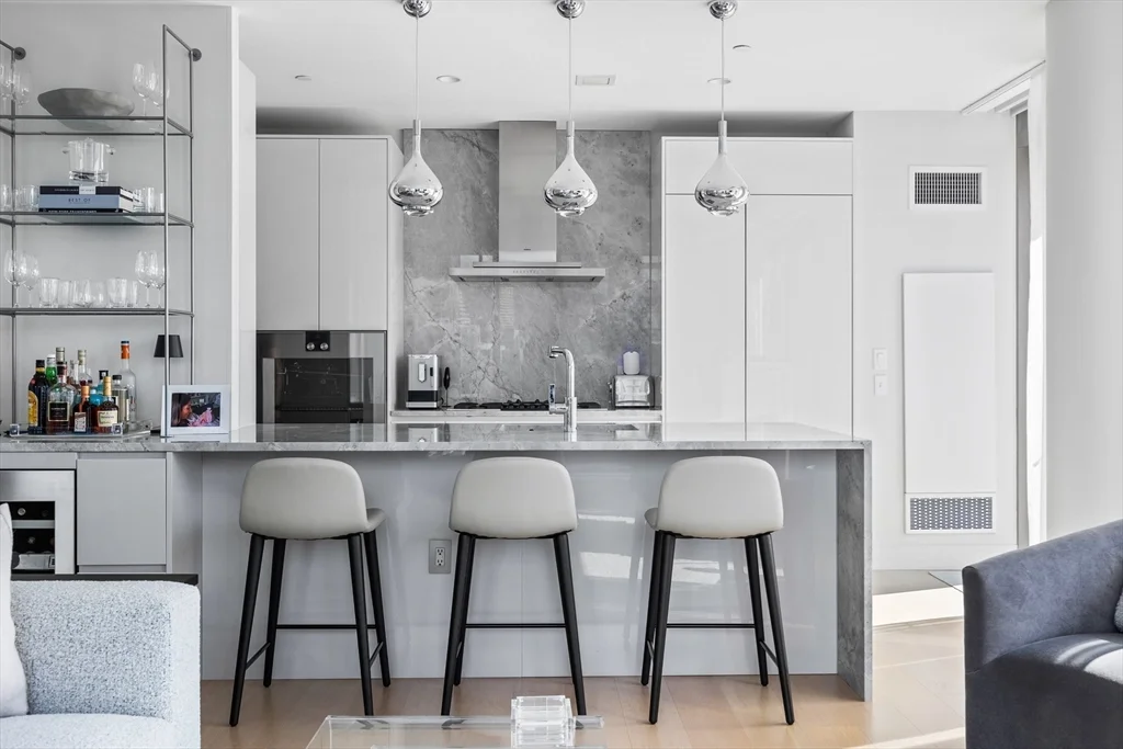 2 bed, 2 bath apartment for rent at 135 Seaport Boulevard Unit PH1C, Seaport District — photo 8 of 21