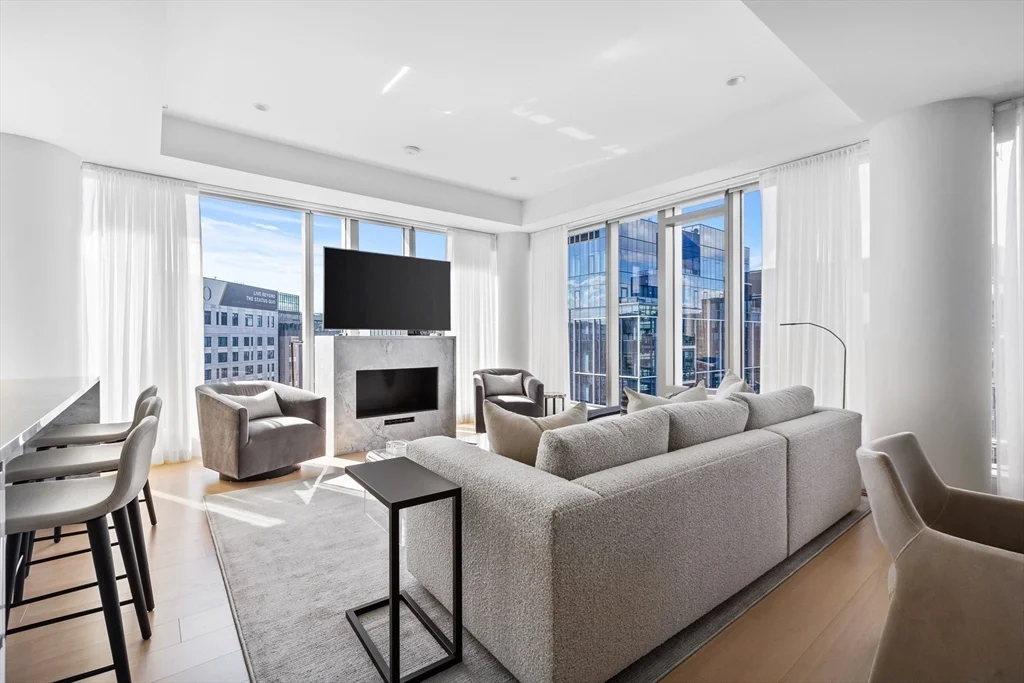 2 bed, 2 bath apartment for rent at 135 Seaport Boulevard Unit PH1C, Seaport District — photo 6 of 21