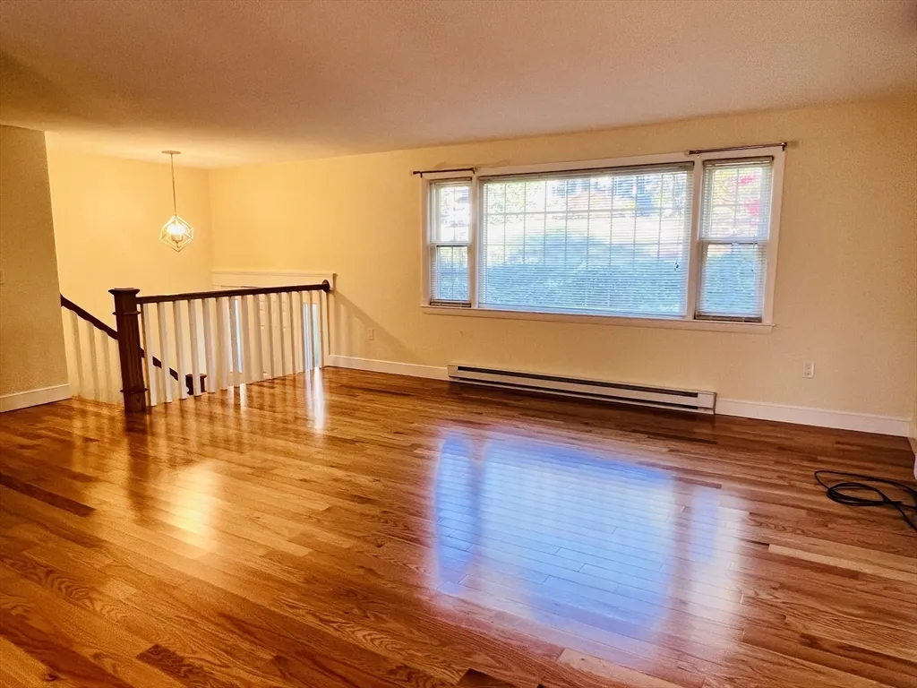 3 bed, 2 bath apartment for rent at 135 Walker Pond Rd, Sturbridge — photo 2 of 16