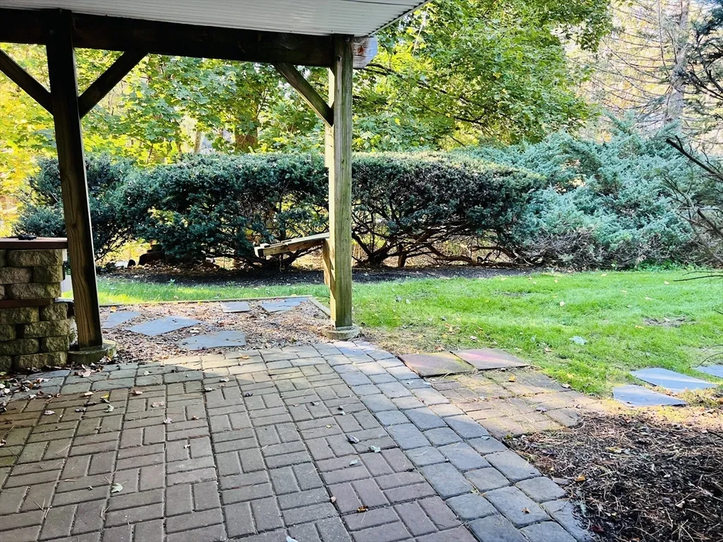 3 bed, 2 bath apartment for rent at 135 Walker Pond Rd, Sturbridge — photo 15 of 16