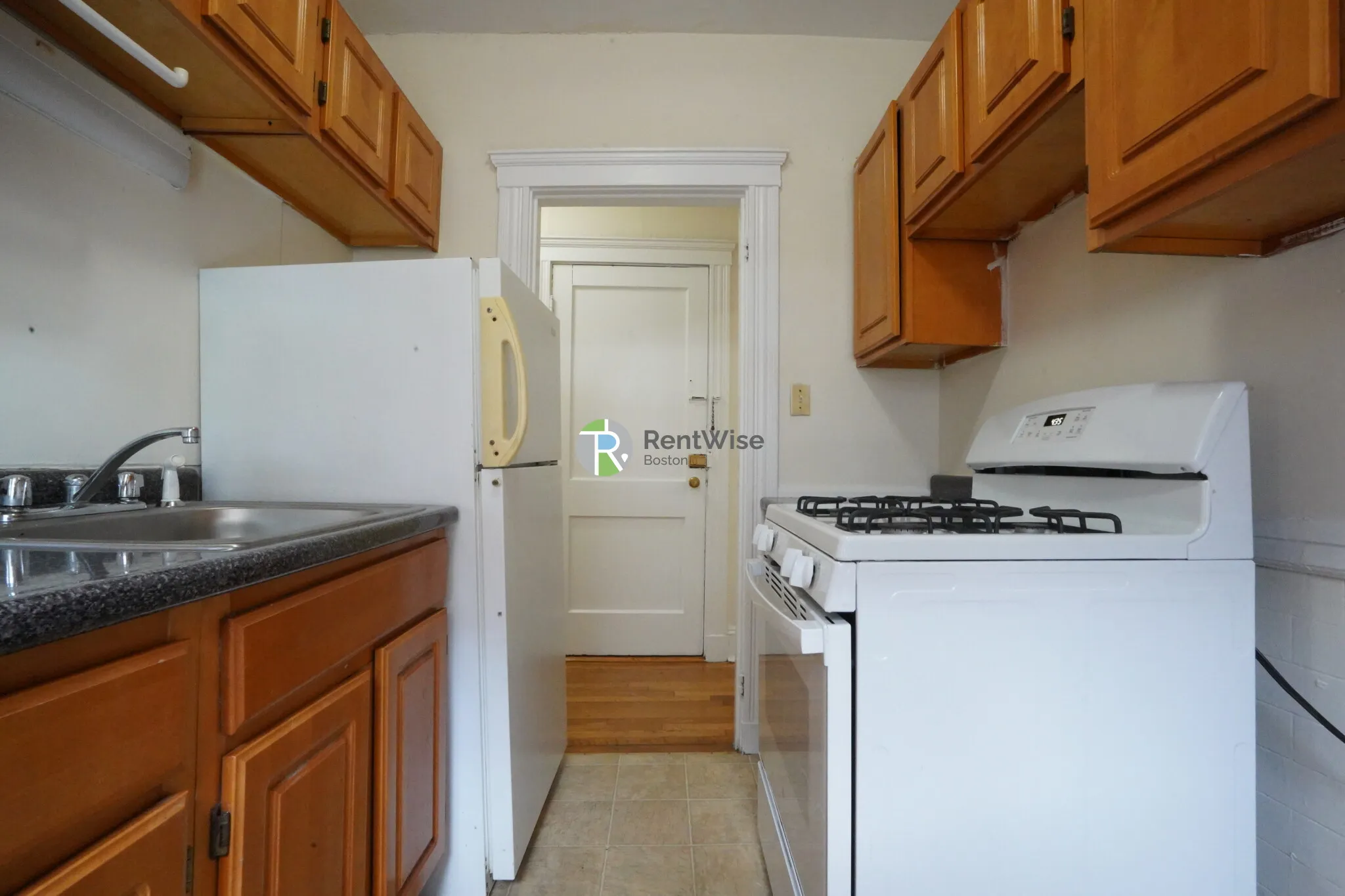 1 bed, 1 bath apartment for rent at 135 Washington St Unit 24, Brighton — photo 8 of 12