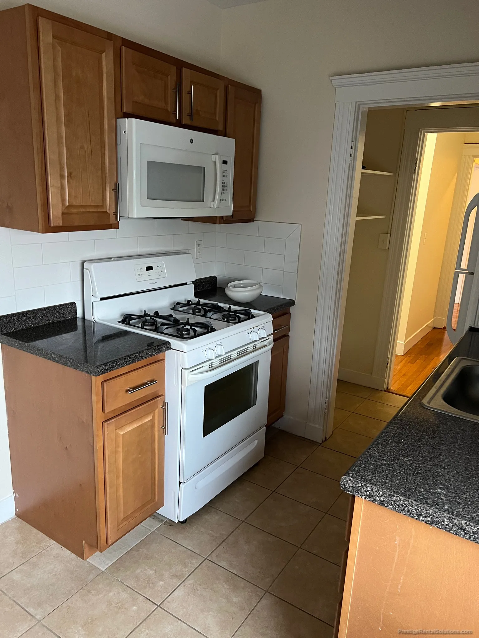 1 bed, 1 bath apartment for rent at 135 Washington St Unit 56, Brighton — photo 3 of 8