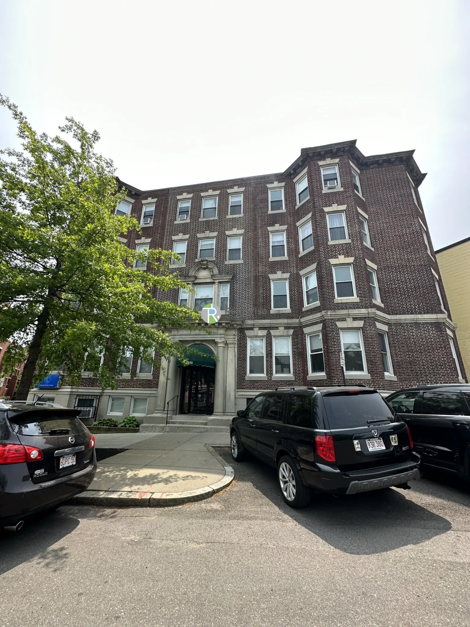 3 bed, 1 bath apartment for rent at 1350 Commonwealth Ave Unit 04, Allston — photo 11 of 12