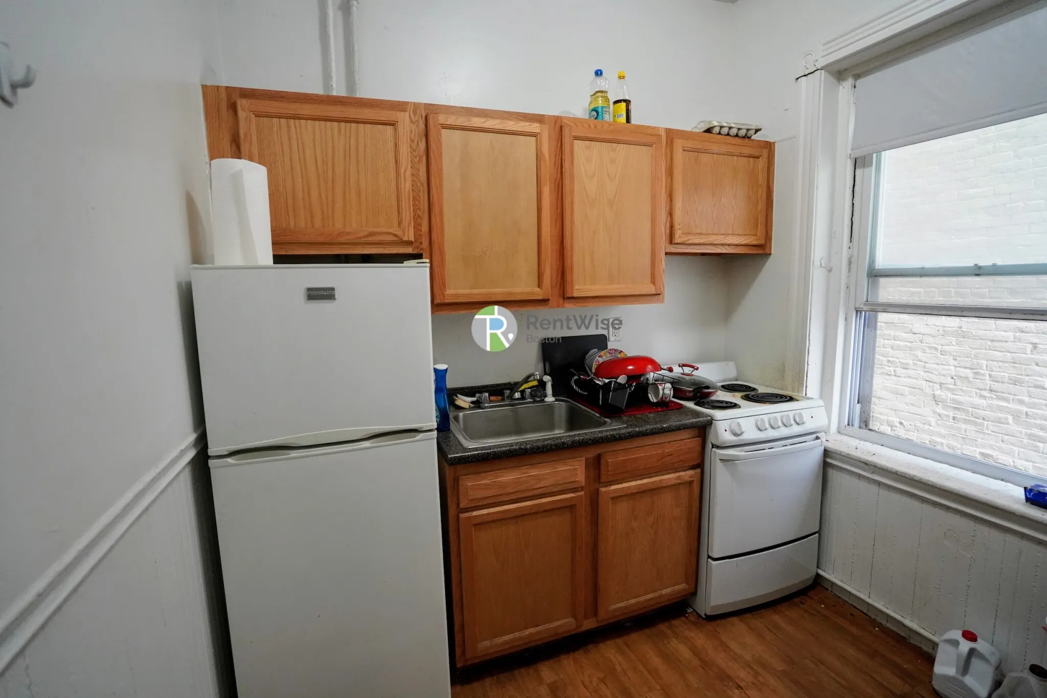 3 bed, 1 bath apartment for rent at 1350 Commonwealth Ave Unit 04, Allston — photo 3 of 12