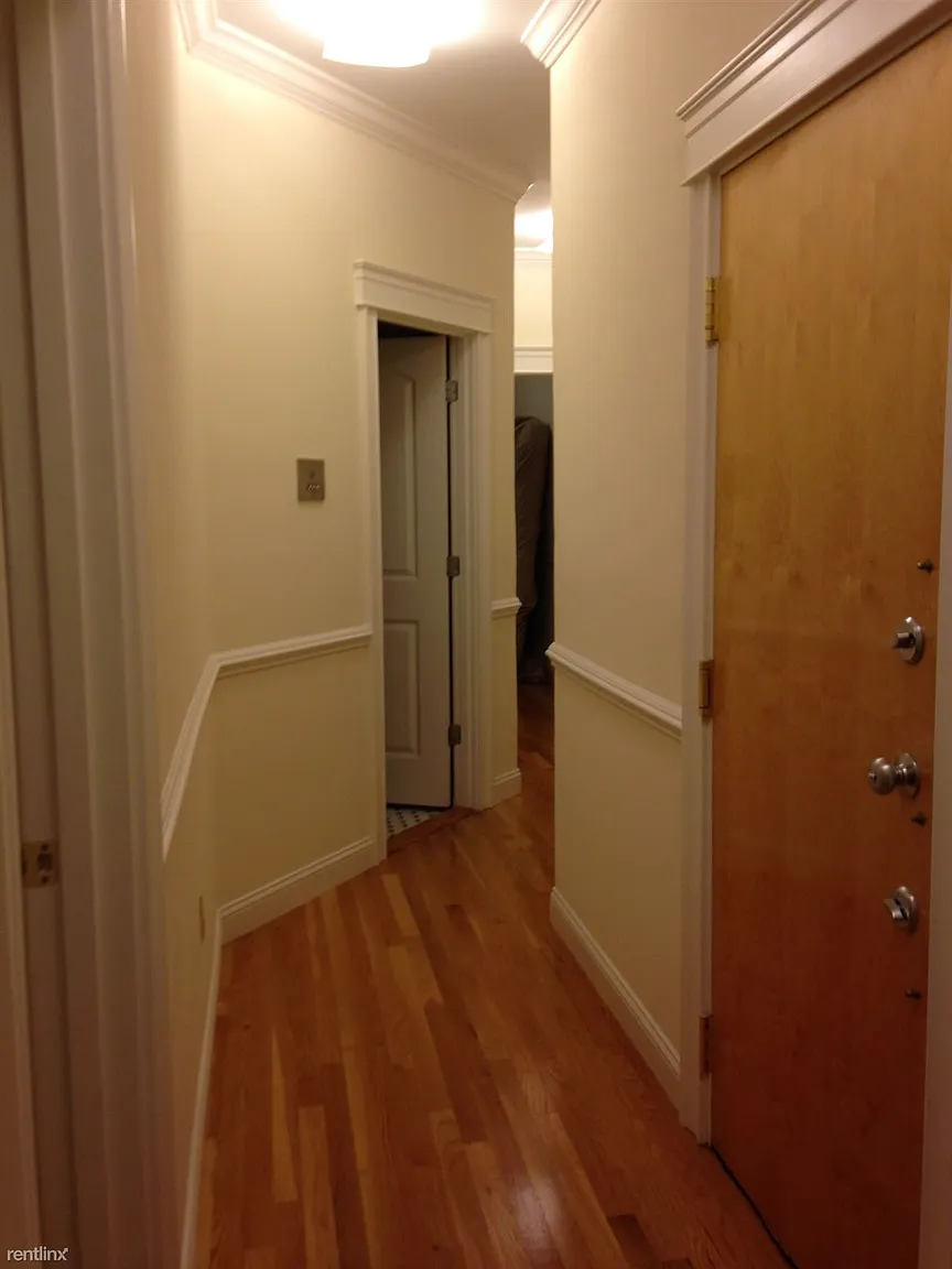 1 bed, 1 bath apartment for rent at 1350 Commonwealth Ave Unit 12, Allston — photo 9 of 12