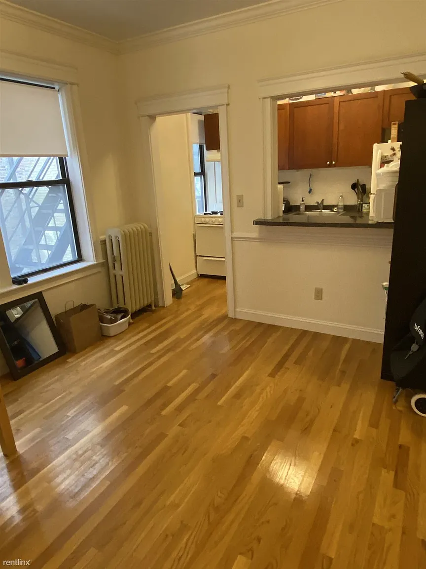 1 bed, 1 bath apartment for rent at 1350 Commonwealth Ave Unit 12, Allston — photo 4 of 12