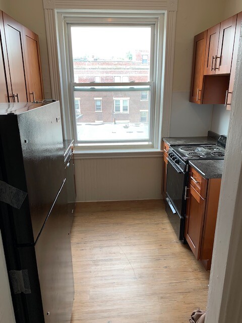 1 bed, 1 bath apartment for rent at 1350 Commonwealth Ave Unit 19, Allston — photo 6 of 10