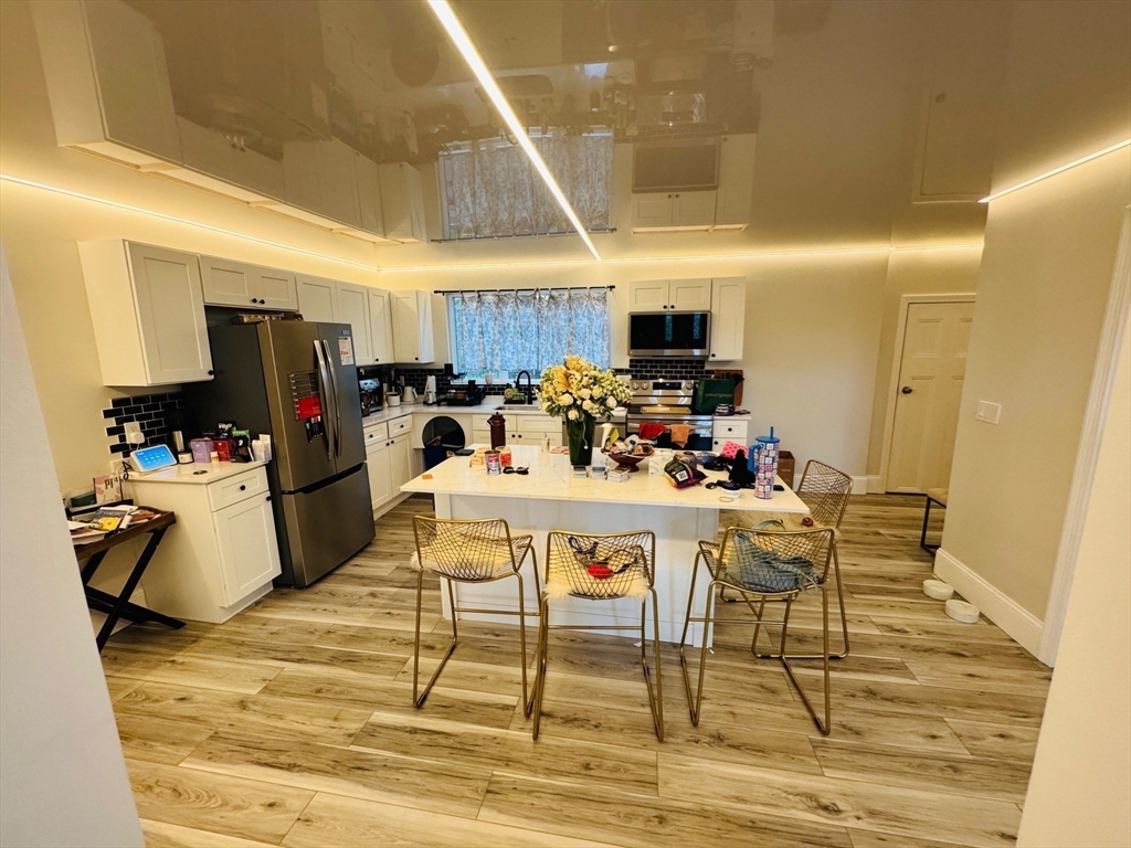2 bed, 1 bath apartment for rent at 136 Academy Hill Rd Unit 1, Brighton — photo 3 of 11