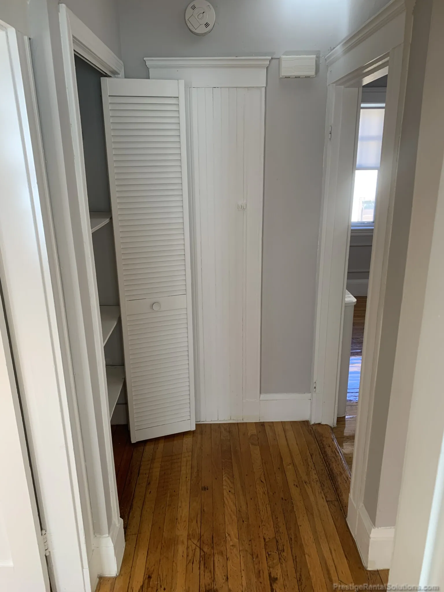 3 bed, 1 bath apartment for rent at 136 Arlington St Unit 1, Oak Square — photo 12 of 19