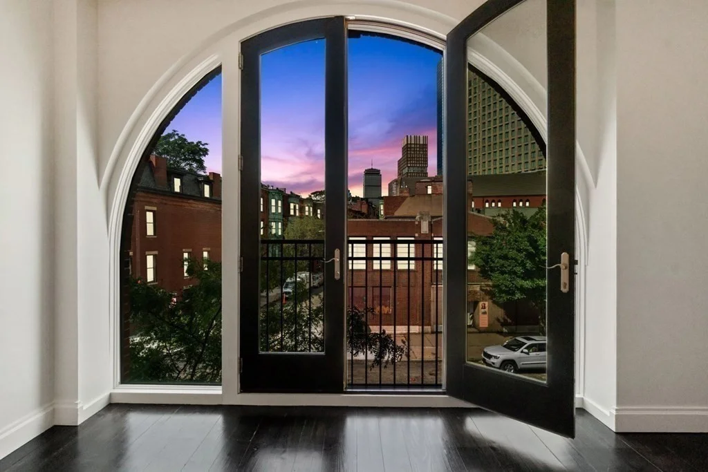 3 bed, 3 bath apartment for rent at 136 Arlington St Unit 3, Back Bay — photo 14 of 30