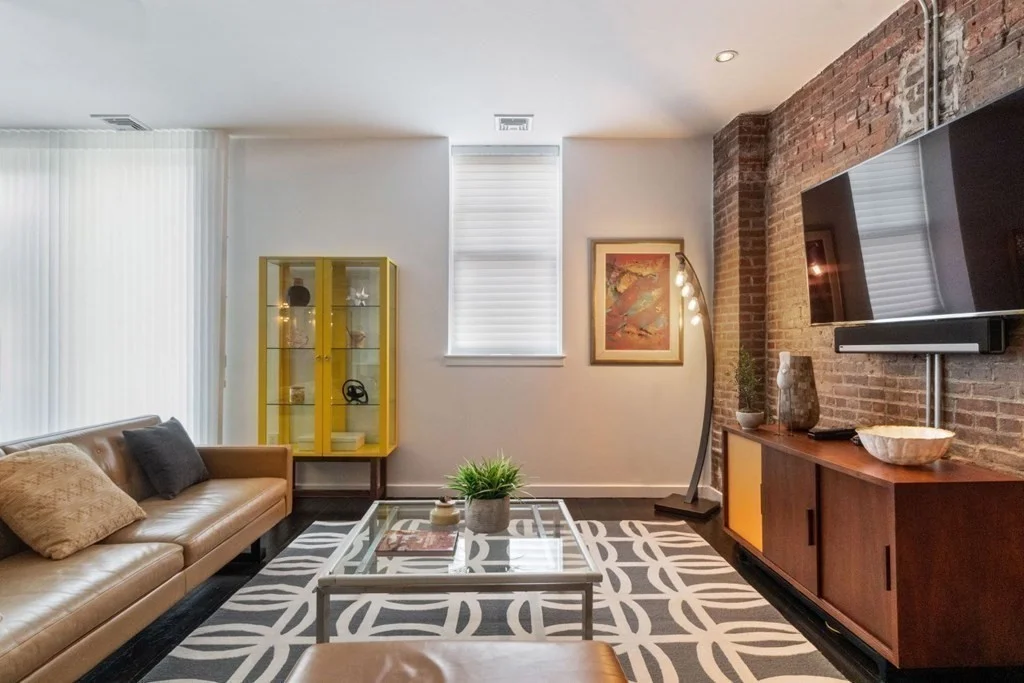 3 bed, 3 bath apartment for rent at 136 Arlington St Unit 3, Back Bay — photo 4 of 30