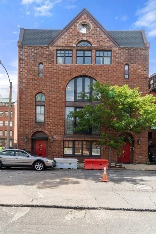 3 bed, 3 bath apartment for rent at 136 Arlington St Unit 3, Back Bay — photo 29 of 30