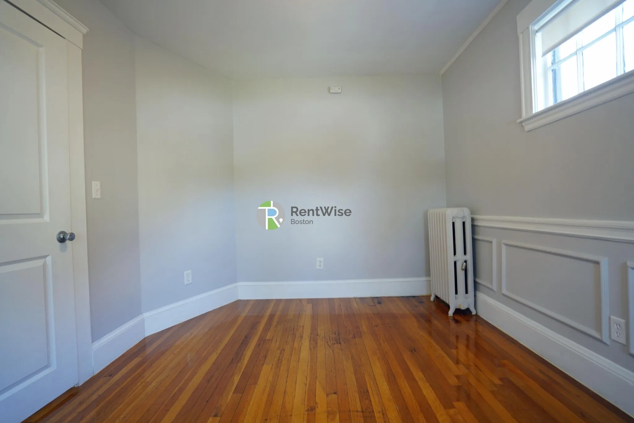 3 bed, 1 bath apartment for rent at 136 Arlington St Unit One, Oak Square — photo 12 of 24
