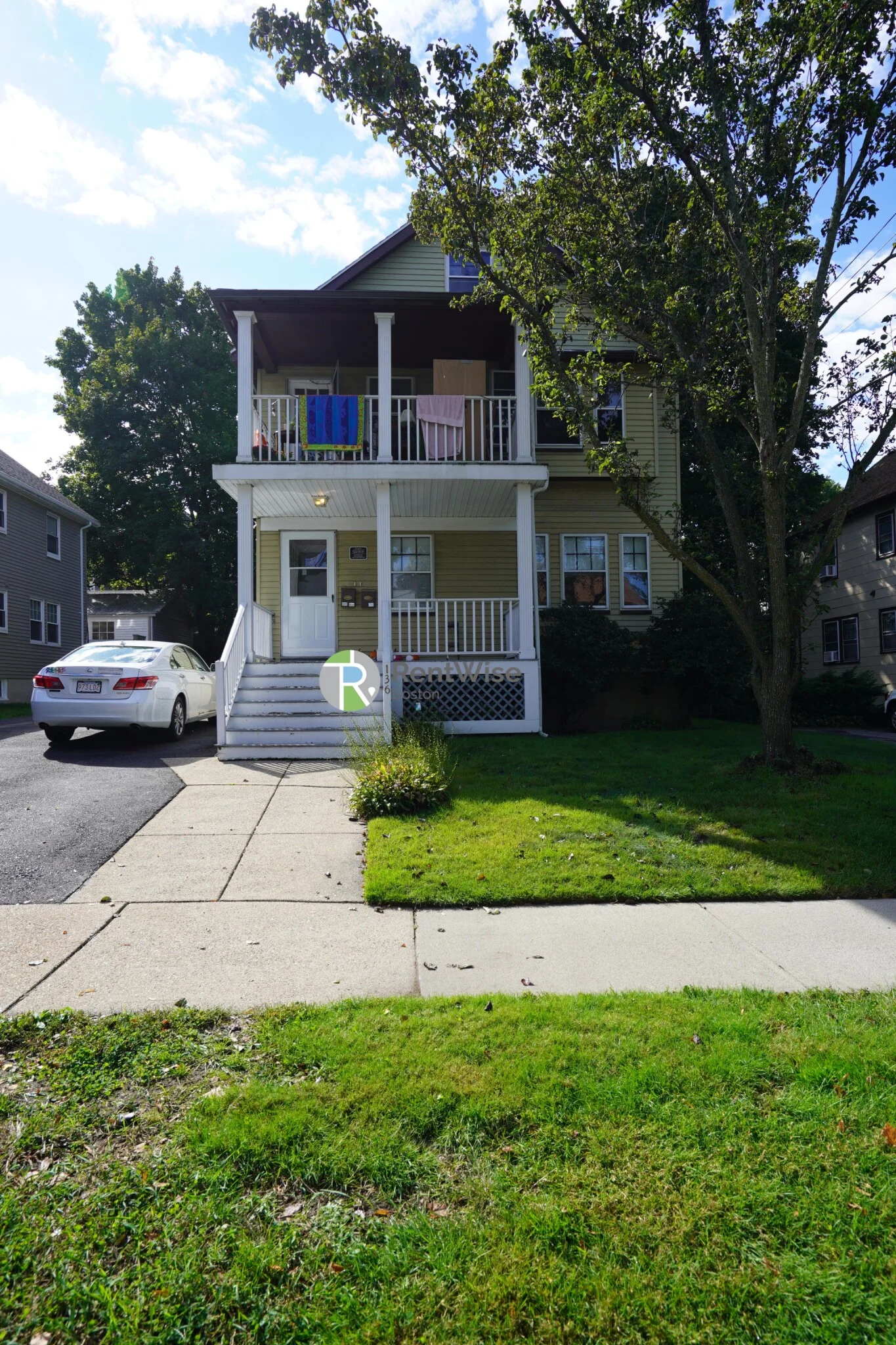 3 bed, 1 bath apartment for rent at 136 Arlington St Unit One, Oak Square — photo 23 of 24