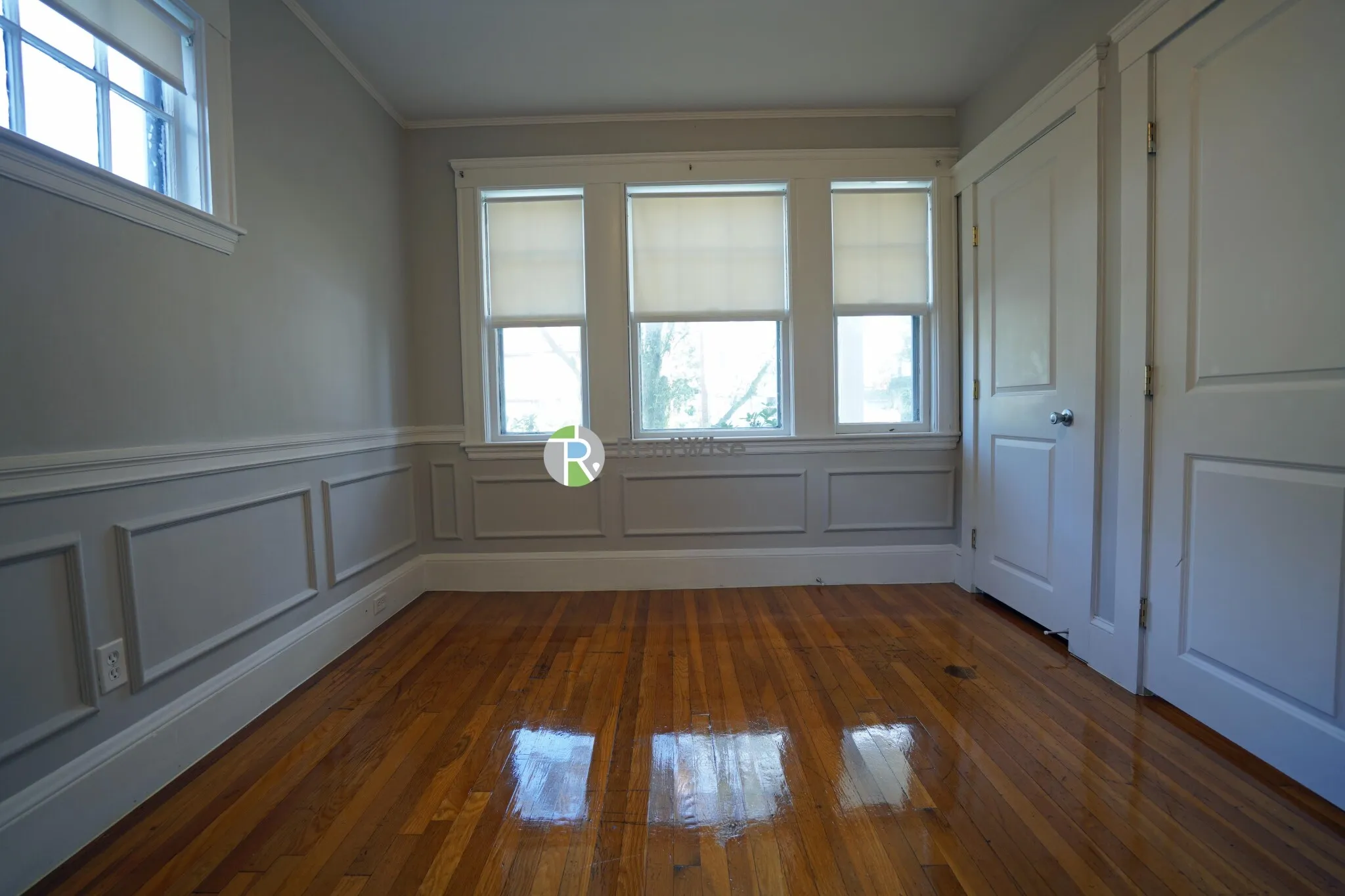 3 bed, 1 bath apartment for rent at 136 Arlington St Unit One, Oak Square — photo 13 of 24