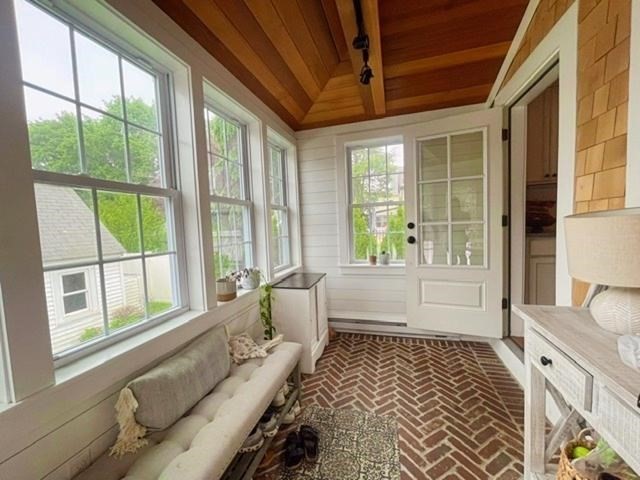 3 bed, 1 bath apartment for rent at 136 Audubon Rd Unit Singlefam, Milton — photo 10 of 23