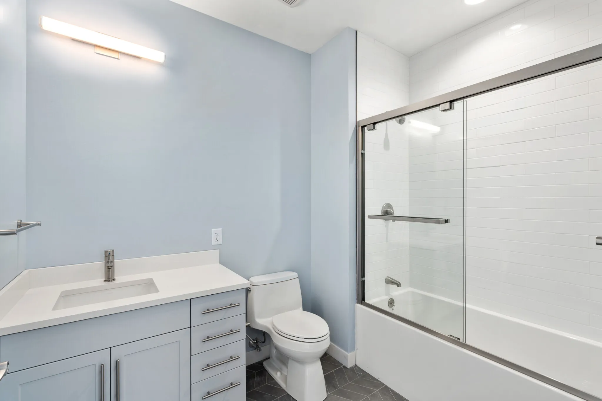 Studio bed, 1 bath apartment for rent at 136 Babcock St Unit 302, North Brookline — photo 6 of 18