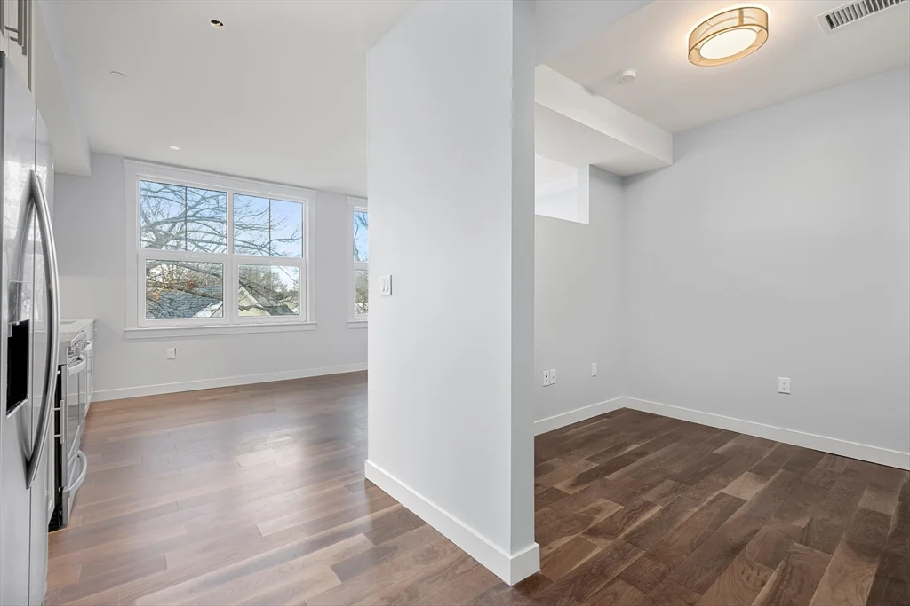 Studio bed, 1 bath apartment for rent at 136 Babcock St Unit 305, Coolidge Corner — photo 3 of 12