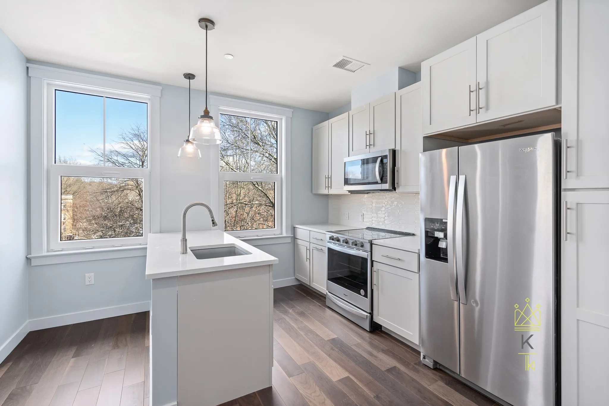Studio bed, 1 bath apartment for rent at 136 Babcock St Unit 401, North Brookline — photo 1 of 13