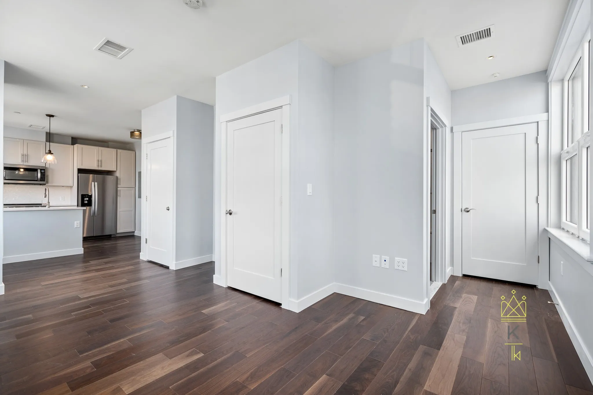 Studio bed, 1 bath apartment for rent at 136 Babcock St Unit 401, North Brookline — photo 5 of 13