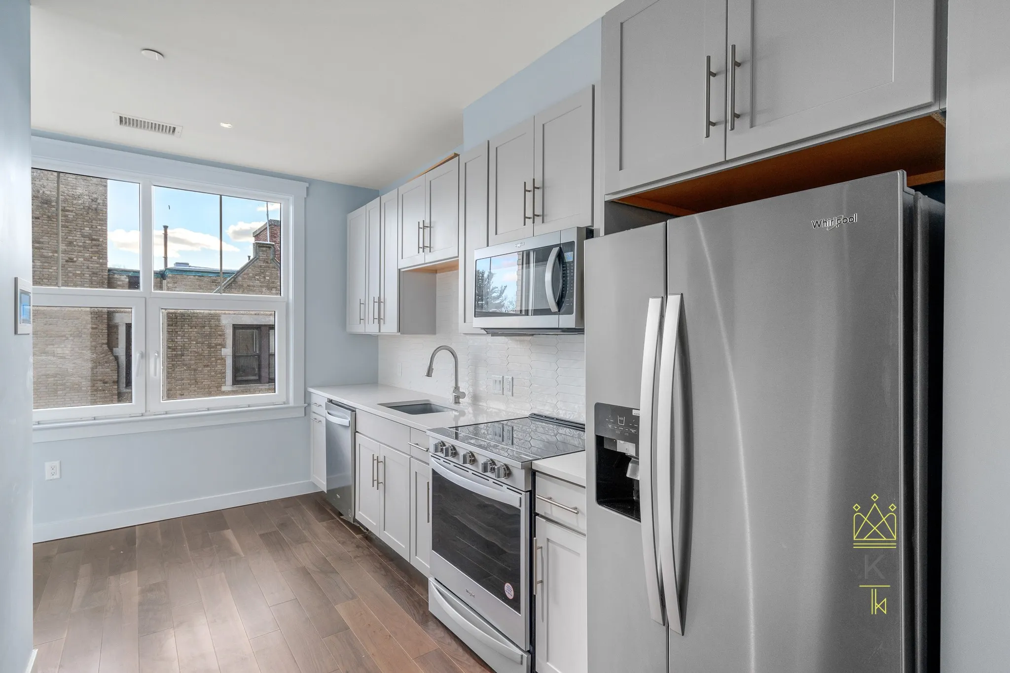 Studio bed, 1 bath apartment for rent at 136 Babcock St Unit 402, North Brookline — photo 2 of 11