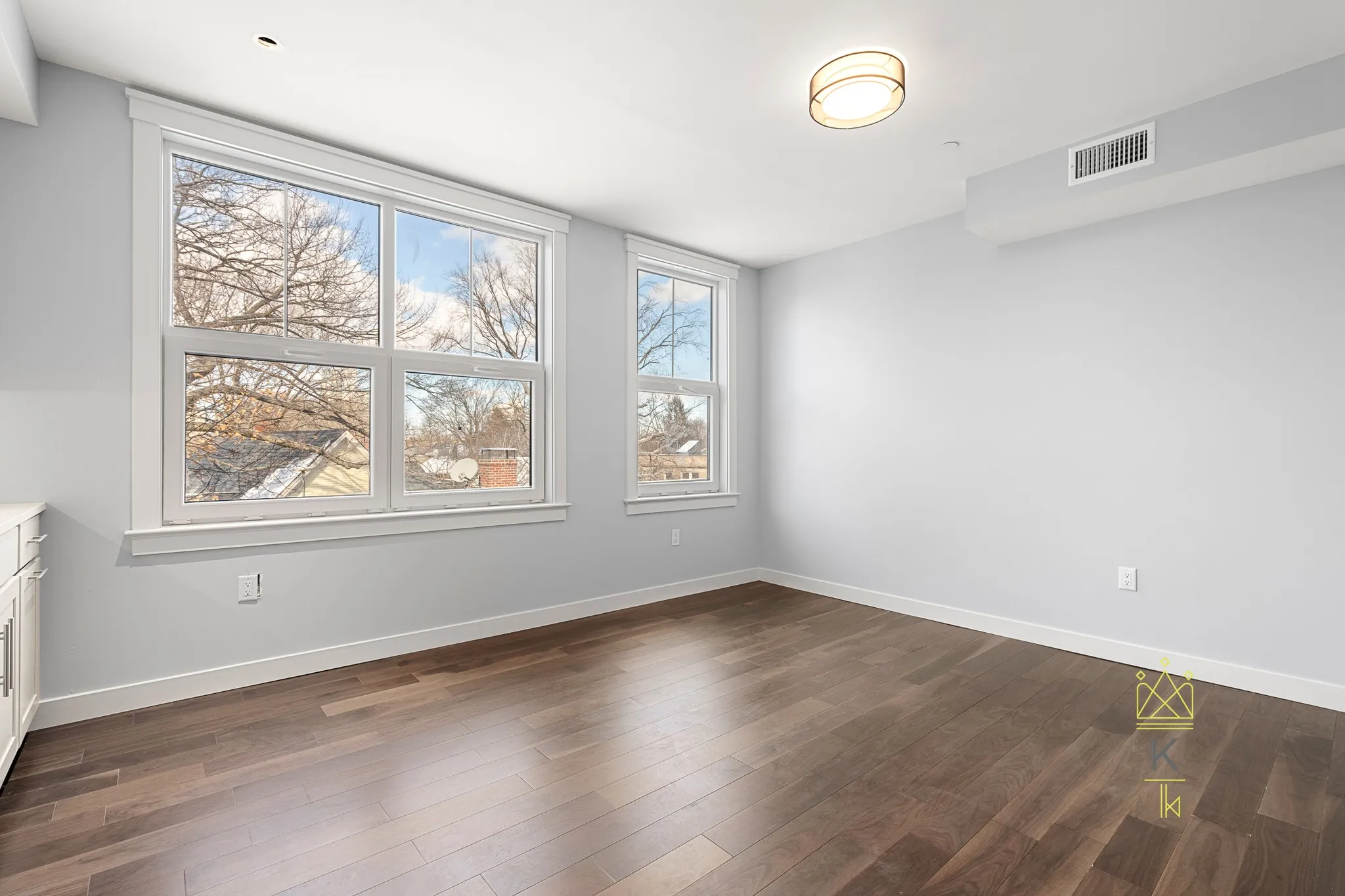 Studio bed, 1 bath apartment for rent at 136 Babcock St Unit 405, North Brookline — photo 2 of 13
