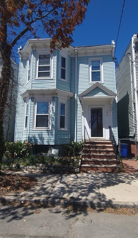 1 bed, 1 bath apartment for rent at 136 Coleridge Unit 1, East Boston — photo 1 of 8