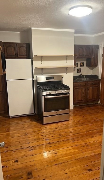 1 bed, 1 bath apartment for rent at 136 Coleridge Unit 1, East Boston — photo 3 of 8