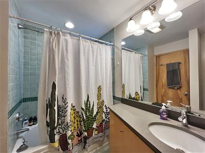 2 bed, 1 bath apartment for rent at 136 Columbia St Unit 1, The Port — photo 20 of 20