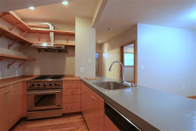 2 bed, 1 bath apartment for rent at 136 Columbia St Unit 1, The Port — photo 12 of 20