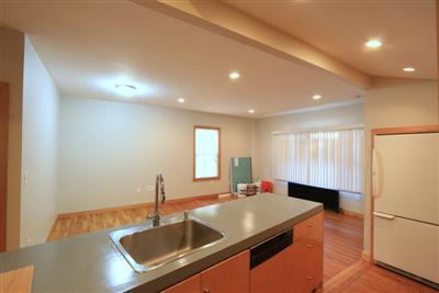 2 bed, 1 bath apartment for rent at 136 Columbia St Unit 1, The Port — photo 14 of 20