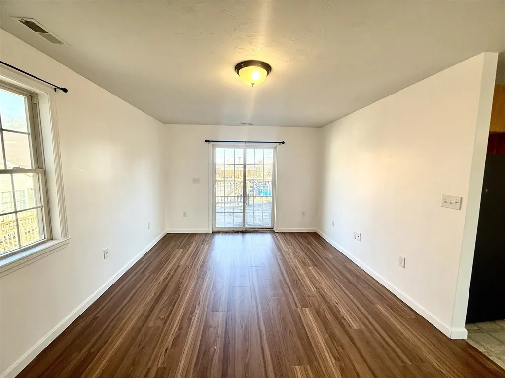 2 bed, 1 bath apartment for rent at 136 Eastford Rd Unit 2, Southbridge — photo 4 of 13
