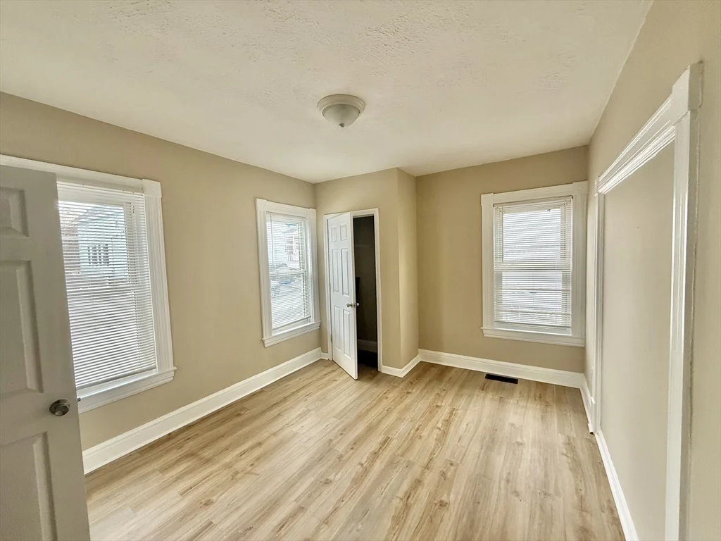 4 bed, 1 bath apartment for rent at 136 Gershom Ave Unit 1, Lowell — photo 18 of 19
