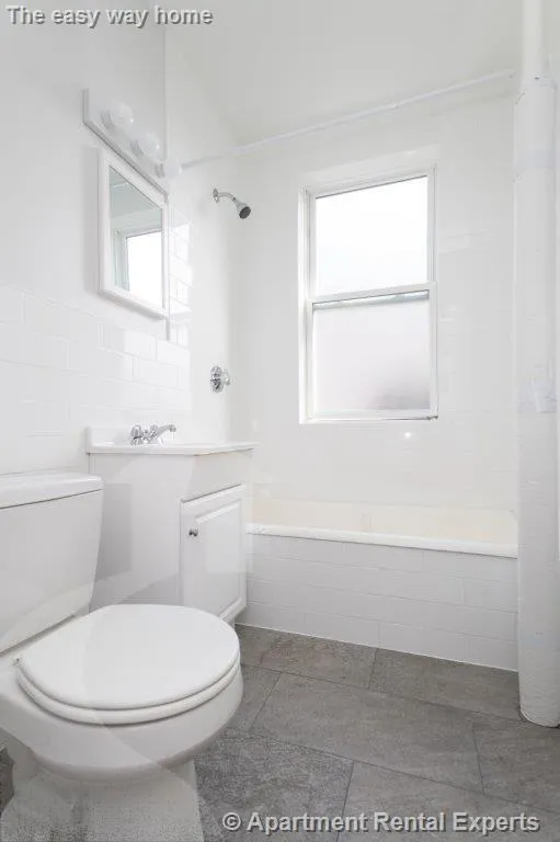Studio bed, 1 bath apartment for rent at 136 Highland Ave Unit 14, Spring Hill — photo 3 of 7
