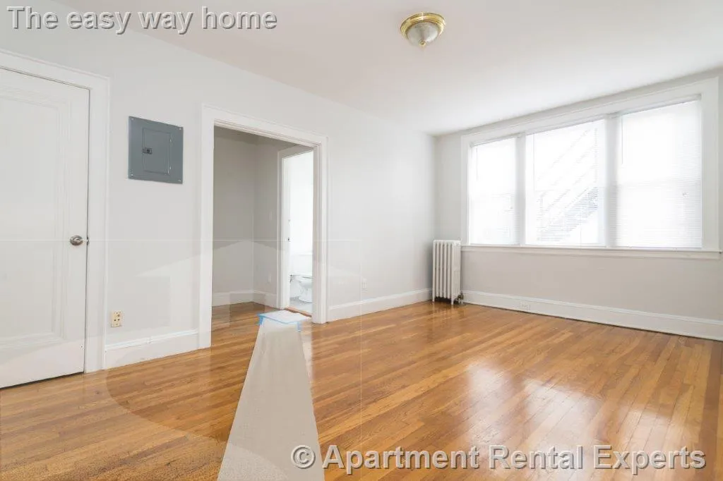 Studio bed, 1 bath apartment for rent at 136 Highland Ave Unit 14, Spring Hill — photo 2 of 7