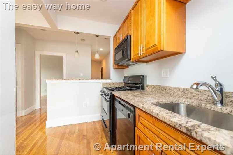 1 bed, 1 bath apartment for rent at 136 Highland Ave Unit 17, Spring Hill