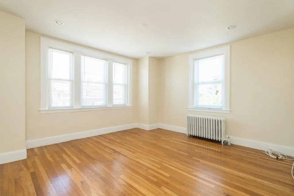 1 bed, 1 bath apartment for rent at 136 Highland Ave Unit 18, Spring Hill — photo 5 of 9