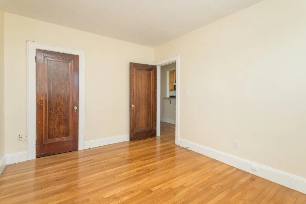 1 bed, 1 bath apartment for rent at 136 Highland Ave Unit 18, Spring Hill — photo 4 of 9
