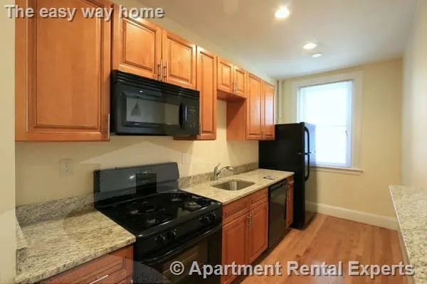 Studio bed, 1 bath apartment for rent at 136 Highland Ave Unit 19, Spring Hill — photo 2 of 6