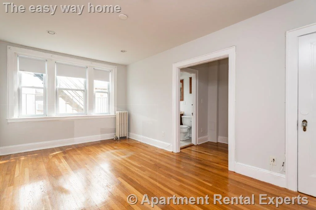 Studio bed, 1 bath apartment for rent at 136 Highland Ave Unit 20, Spring Hill — photo 2 of 7