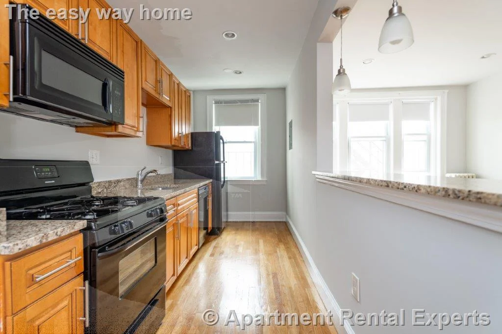 Studio bed, 1 bath apartment for rent at 136 Highland Ave Unit 20, Spring Hill — photo 3 of 7