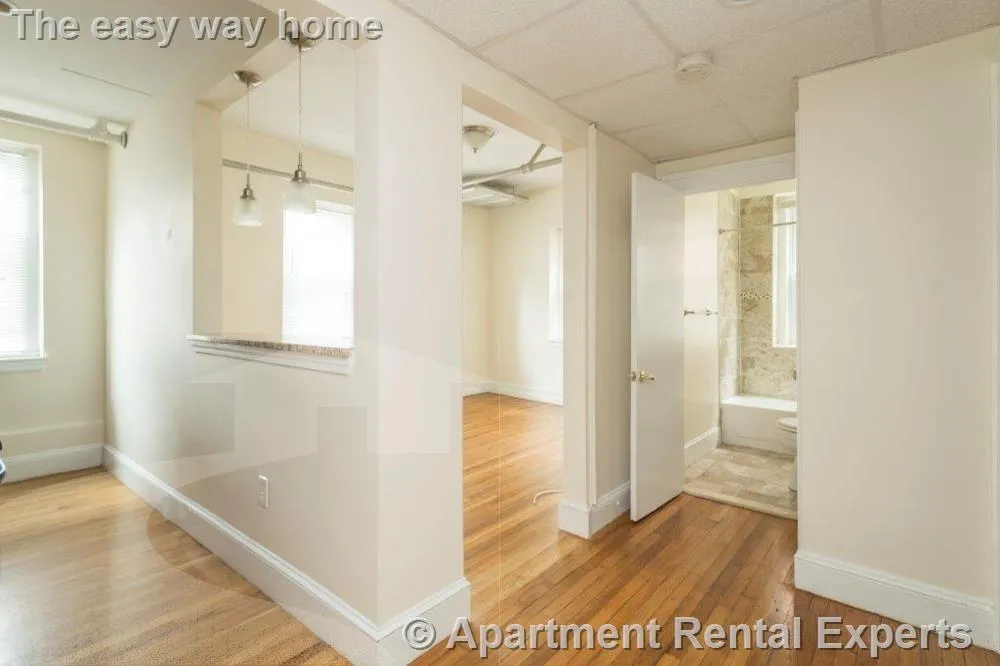 1 bed, 1 bath apartment for rent at 136 Highland Ave Unit 33, Spring Hill — photo 2 of 6
