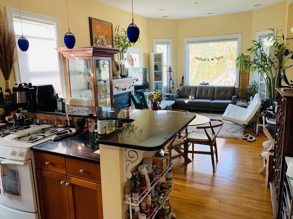 2 bed, 2 bath apartment for rent at 136 Hudson St Unit 3, Powder House Square — photo 2 of 12