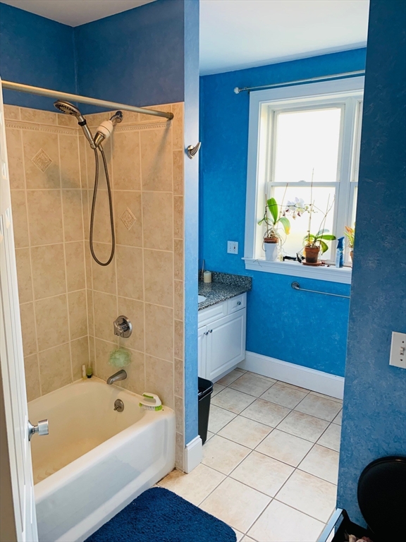 2 bed, 2 bath apartment for rent at 136 Hudson St Unit 3, Powder House Square — photo 8 of 12